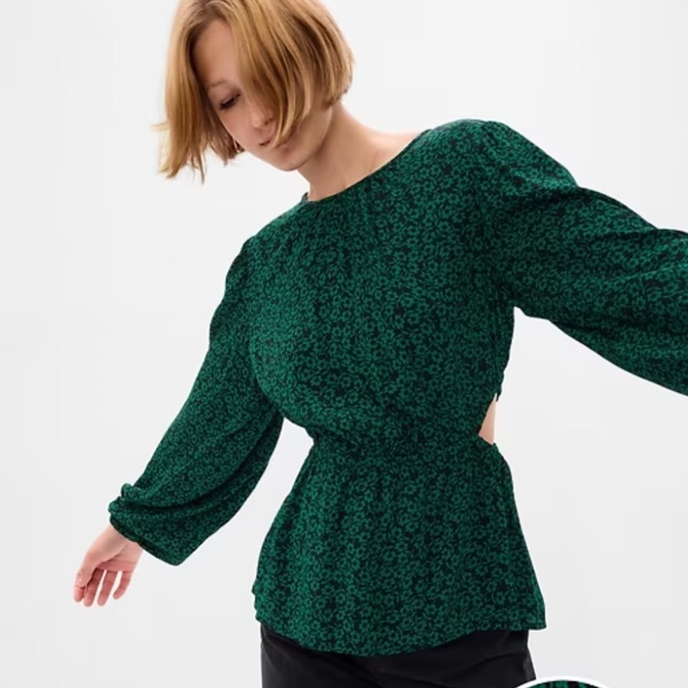 NWOT Gap Peplum Cutout Top